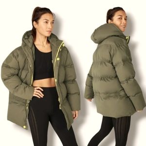 Fabletics Women's Jean Convertible Winter Puffer Coat Military Green/Zest